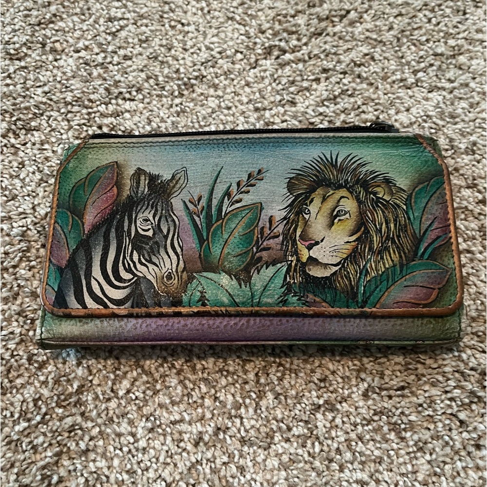 Anuschka wallet makes it easy to organize essentials in vibrant boho elegance